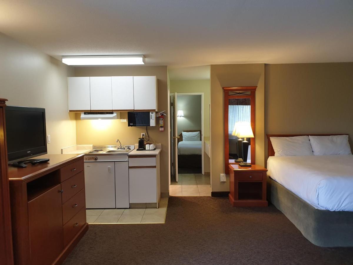 Riverland Inn & Suites Κάμλουπς Εξωτερικό φωτογραφία