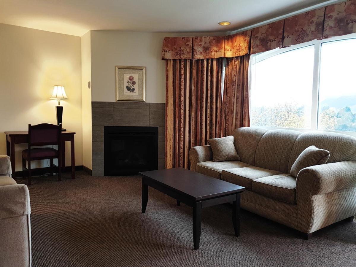 Riverland Inn & Suites Κάμλουπς Εξωτερικό φωτογραφία