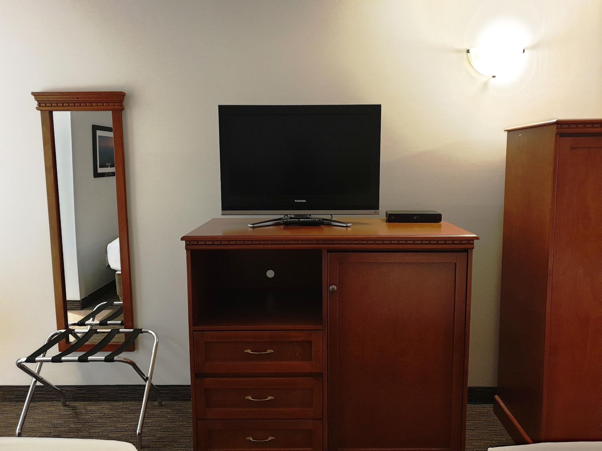 Riverland Inn & Suites Κάμλουπς Εξωτερικό φωτογραφία