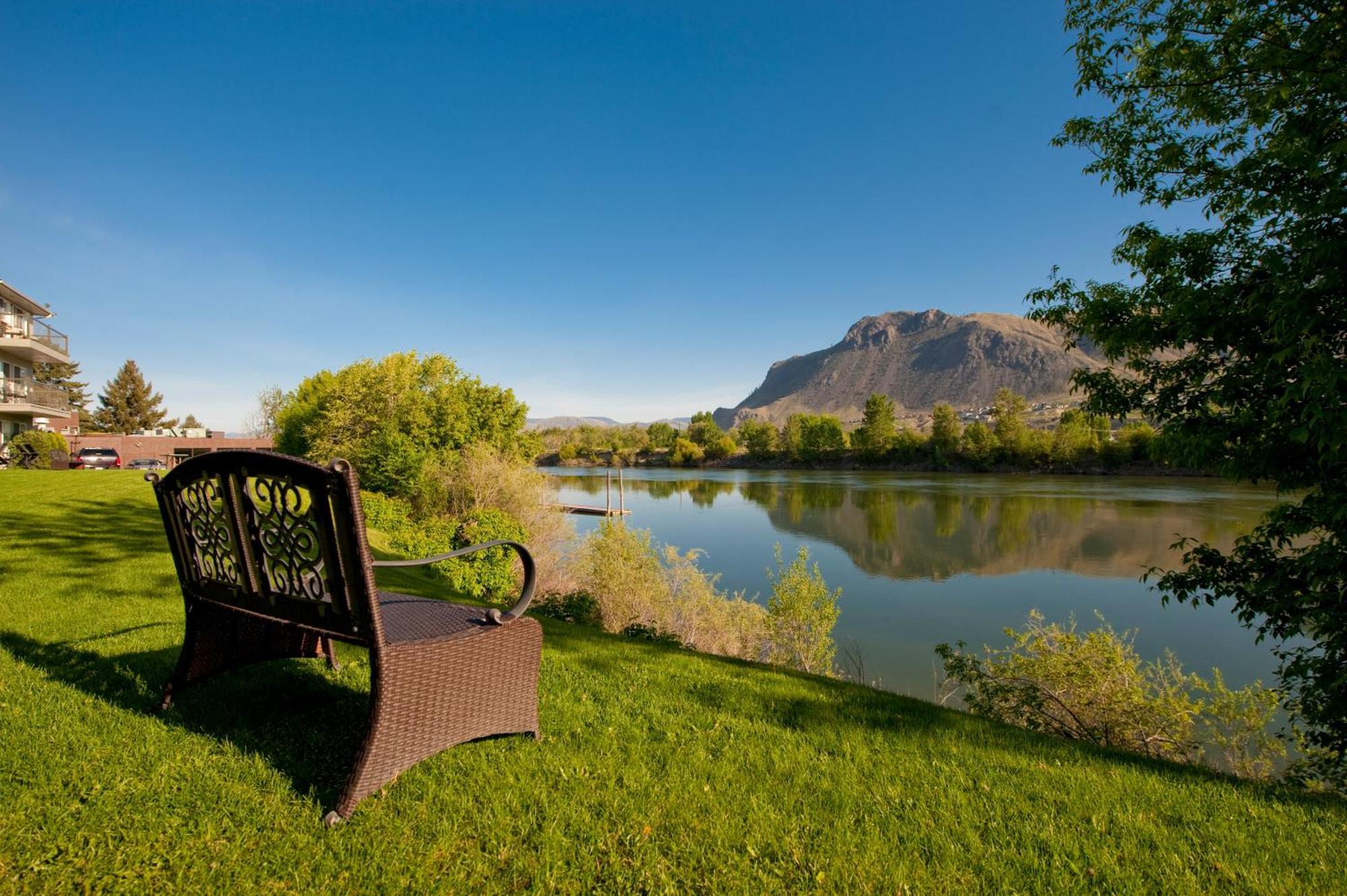 Riverland Inn & Suites Κάμλουπς Εξωτερικό φωτογραφία