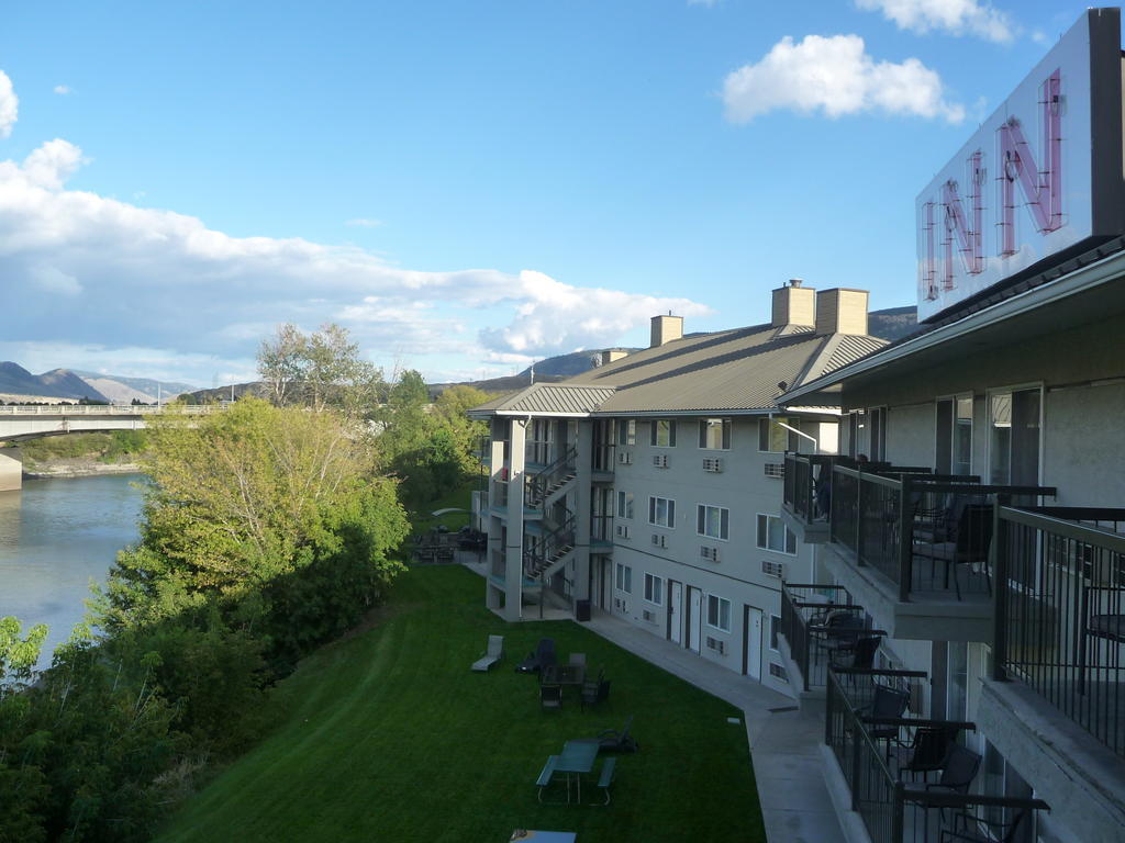 Riverland Inn & Suites Κάμλουπς Εξωτερικό φωτογραφία